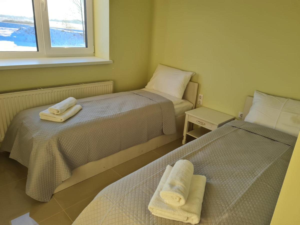 Grundenberga Hotel With Self Check-In Baldone Esterno foto